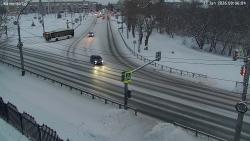 Онлайн камера: Перекресток Кадочникова - Победы | Каменск-Уральский