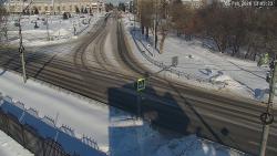 Онлайн камера: Перекресток Кадочникова - Победы | Каменск-Уральский