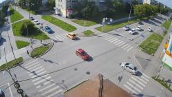 Онлайн камера: Перекресток Шестакова - Калинина | Каменск-Уральский