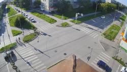Онлайн камера: Перекресток Шестакова - Калинина | Каменск-Уральский