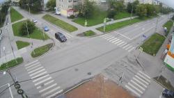 Онлайн камера: Перекресток Шестакова - Калинина | Каменск-Уральский