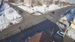 Онлайн камера: Перекресток Шестакова - Калинина | Каменск-Уральский