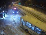 Онлайн камера: Умная остановка Техучилище 3 - Ленина 10 | Каменск-Уральский