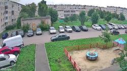 Онлайн камера: 4 Пятилетки 28  (двор) | Каменск-Уральский