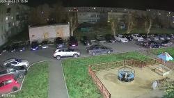 Онлайн камера: 4 Пятилетки 28  (двор) | Каменск-Уральский