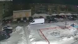 Онлайн камера: 4 Пятилетки 28  (двор) | Каменск-Уральский