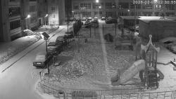 Онлайн камера: Октябрьская 101  (двор) | Каменск-Уральский