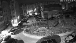 Онлайн камера: Комсомольский 37  (двор) | Каменск-Уральский