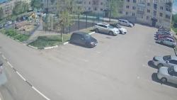 Онлайн камера: Добролюбова 12  (двор) | Каменск-Уральский