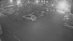 Онлайн камера: Добролюбова 12  (двор) | Каменск-Уральский