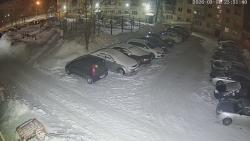 Онлайн камера: Добролюбова 12  (двор) | Каменск-Уральский