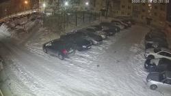 Онлайн камера: Добролюбова 12  (двор) | Каменск-Уральский