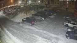 Онлайн камера: Добролюбова 12  (двор) | Каменск-Уральский