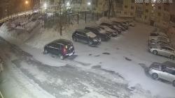 Онлайн камера: Добролюбова 12  (двор) | Каменск-Уральский