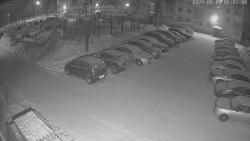 Онлайн камера: Добролюбова 12  (двор) | Каменск-Уральский