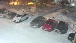 Онлайн камера: Добролюбова 1  (двор) | Каменск-Уральский