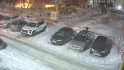 Онлайн камера: Добролюбова 1  (двор) | Каменск-Уральский