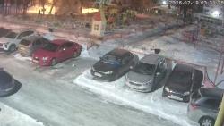 Онлайн камера: Добролюбова 1  (двор) | Каменск-Уральский