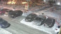 Онлайн камера: Добролюбова 1  (двор) | Каменск-Уральский