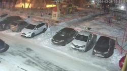 Онлайн камера: Добролюбова 1  (двор) | Каменск-Уральский