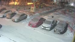 Онлайн камера: Добролюбова 1  (двор) | Каменск-Уральский