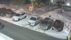 Онлайн камера: Добролюбова 1  (двор) | Каменск-Уральский