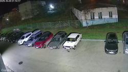 Онлайн камера: Кунавина 9  (двор) | Каменск-Уральский