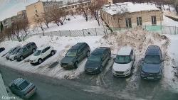 Онлайн камера: Кунавина 9  (двор) | Каменск-Уральский