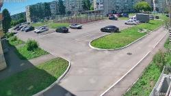 Онлайн камера: Победы 51  (двор) | Каменск-Уральский