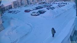 Онлайн камера: Победы 51  (двор) | Каменск-Уральский