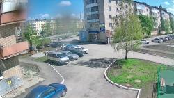 Онлайн камера: Победы 63  (двор) | Каменск-Уральский