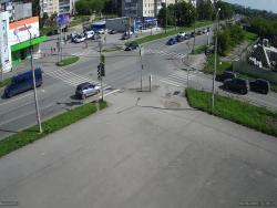 Онлайн камера: Перекресток Кунавина - Кирова | Каменск-Уральский