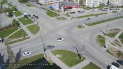 Онлайн камера: Перекресток Октябрьская - Суворова | Каменск-Уральский