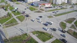 Онлайн камера: Перекресток Октябрьская - Суворова | Каменск-Уральский