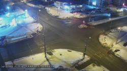 Онлайн камера: Перекресток Октябрьская - Суворова | Каменск-Уральский