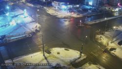 Онлайн камера: Перекресток Октябрьская - Суворова | Каменск-Уральский