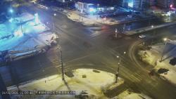 Онлайн камера: Перекресток Октябрьская - Суворова | Каменск-Уральский