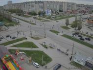 Онлайн камера: Перекресток Суворова - Каменская (торговый центр) | Каменск-Уральский