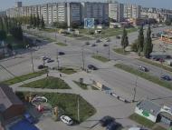 Онлайн камера: Перекресток Суворова - Каменская (торговый центр) | Каменск-Уральский