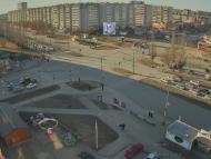 Онлайн камера: Перекресток Суворова - Каменская (торговый центр) | Каменск-Уральский