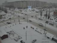 Онлайн камера: Перекресток Суворова - Каменская (торговый центр) | Каменск-Уральский