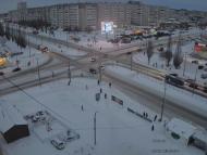 Онлайн камера: Перекресток Суворова - Каменская (торговый центр) | Каменск-Уральский