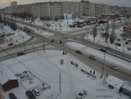 Онлайн камера: Перекресток Суворова - Каменская (торговый центр) | Каменск-Уральский