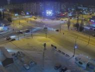 Онлайн камера: Перекресток Суворова - Каменская (торговый центр) | Каменск-Уральский