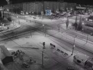 Онлайн камера: Перекресток Суворова - Каменская (торговый центр) | Каменск-Уральский