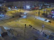 Онлайн камера: Перекресток Суворова - Каменская (торговый центр) | Каменск-Уральский
