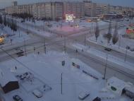 Онлайн камера: Перекресток Суворова - Каменская (торговый центр) | Каменск-Уральский