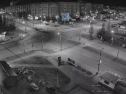 Онлайн камера: Перекресток Суворова - Каменская (торговый центр) | Каменск-Уральский