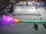 Онлайн камера: Площадь Ленинского Комсомола (Администрация) | Каменск-Уральский