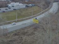 Онлайн камера: ул. Суворова (подъем от Байновского моста) | Каменск-Уральский